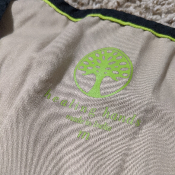 Healing Hands Scrub Top - Picture 6 of 7